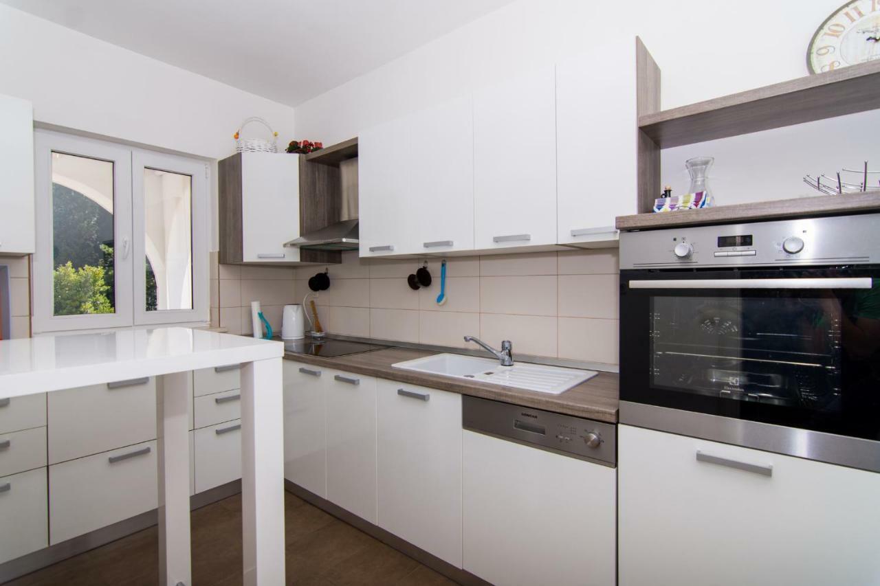 Apartmani Relax Kaštela Zewnętrze zdjęcie